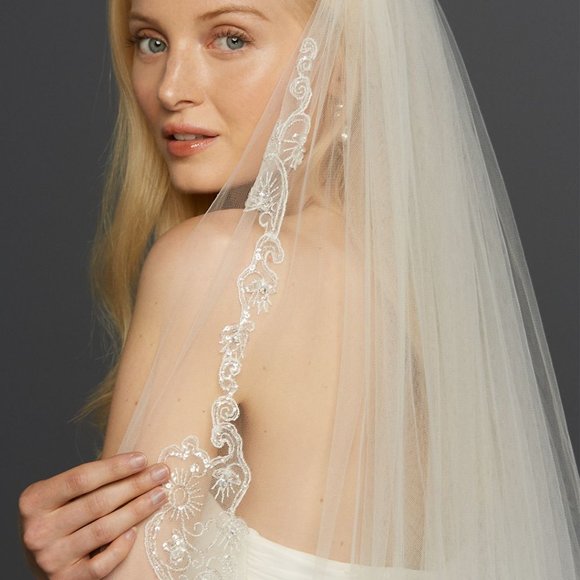 David\'s Bridal One Tier Cathedral Sequin Embroidered Edge Veil main image 4
